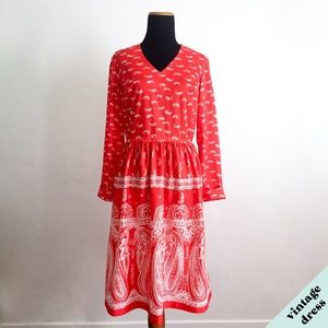 VINTAGE 70s Red & White Paisley Long Sleeve Dress